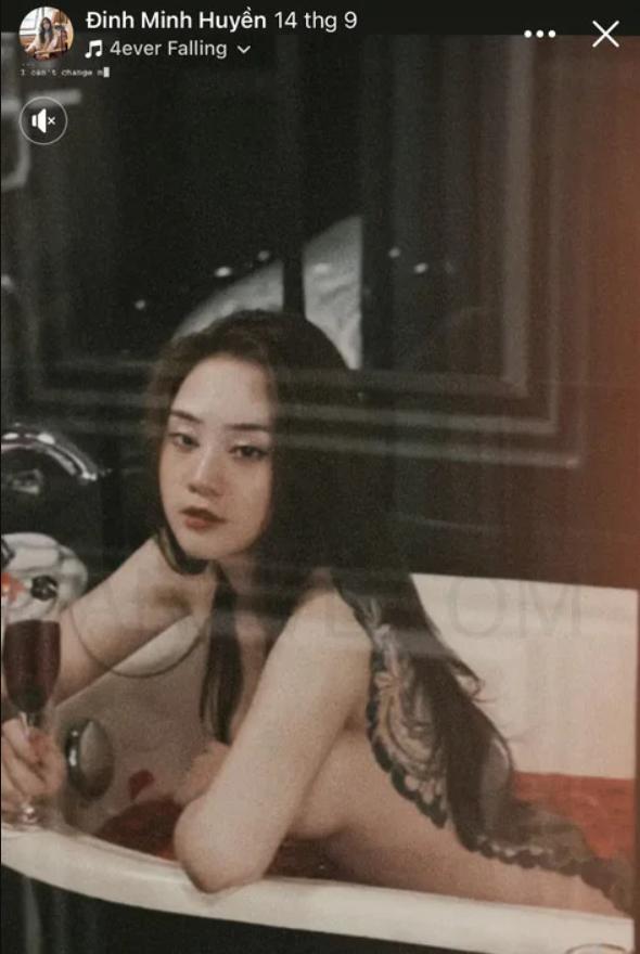 Link clip Đinh Minh Huyền bị lộ cùng bạn trai tại nhà
